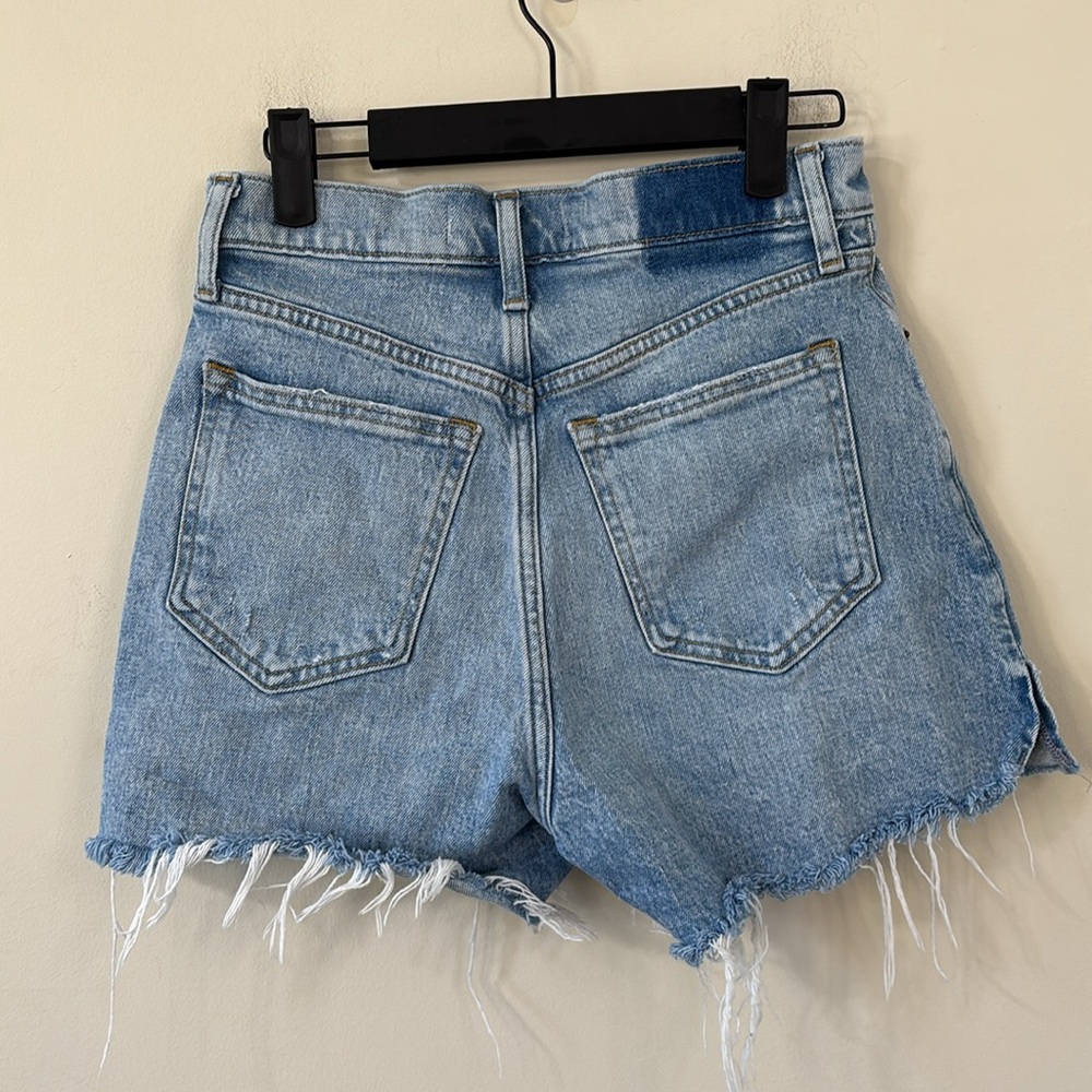 Abercrombie & Fitch The 4” Mom Short Curve Love High Rise Size 25 - Picture 5 of 8